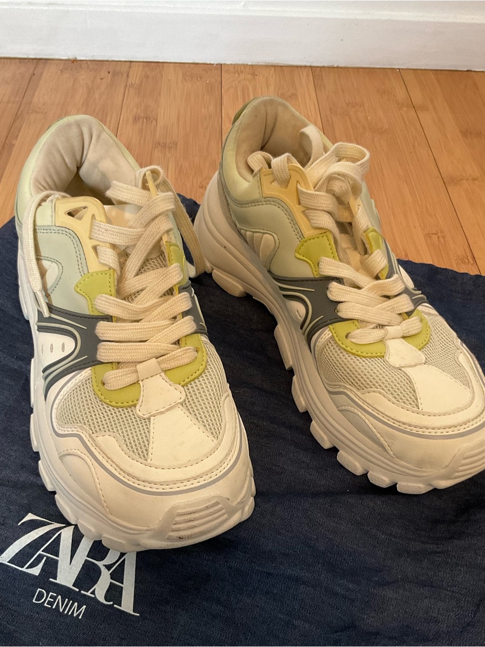Zara Cream and Yellow Accent Chunky Sneakers